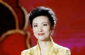周涛高调重回大众视野，52岁的她成为了文联春晚的总导演！