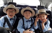宋家三胞胎8岁庆生照曝光，大韩、民国、万岁暴风成长成大男孩啦！
